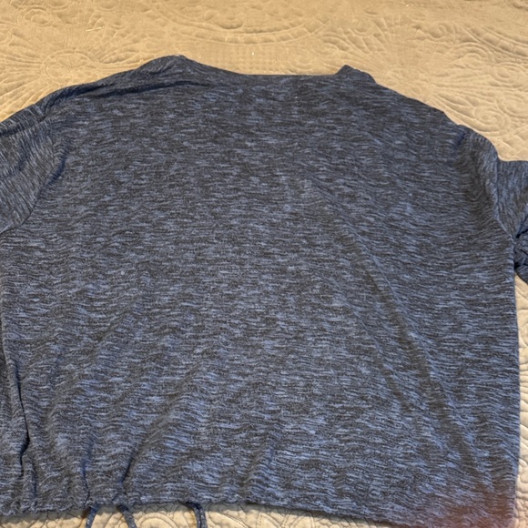 Two by Vince Camuto Heathered Blue/Gray Sweatshirt - Picture 6 of 10